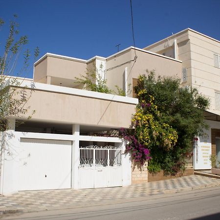 Beau Sejour Hebergement Et Spa Gabes Bagian luar foto